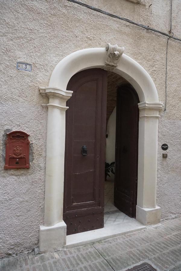 Bed and Breakfast Palazzo De Fabritiis Rosciano  Exteriér fotografie